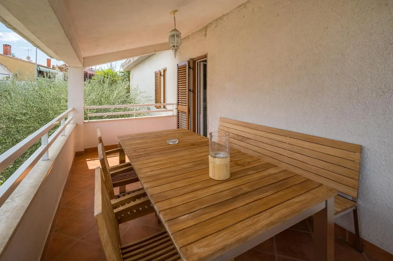 Dolce Vita With Pool And Bbq Porec Croazia